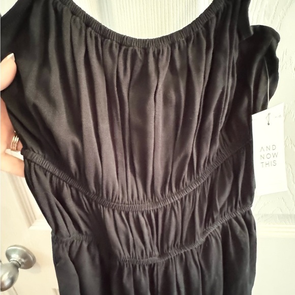 NWT Ladies Black Jumpsuit Size XS - Picture 8 of 9